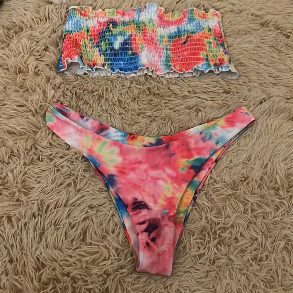 Multicolored bikini